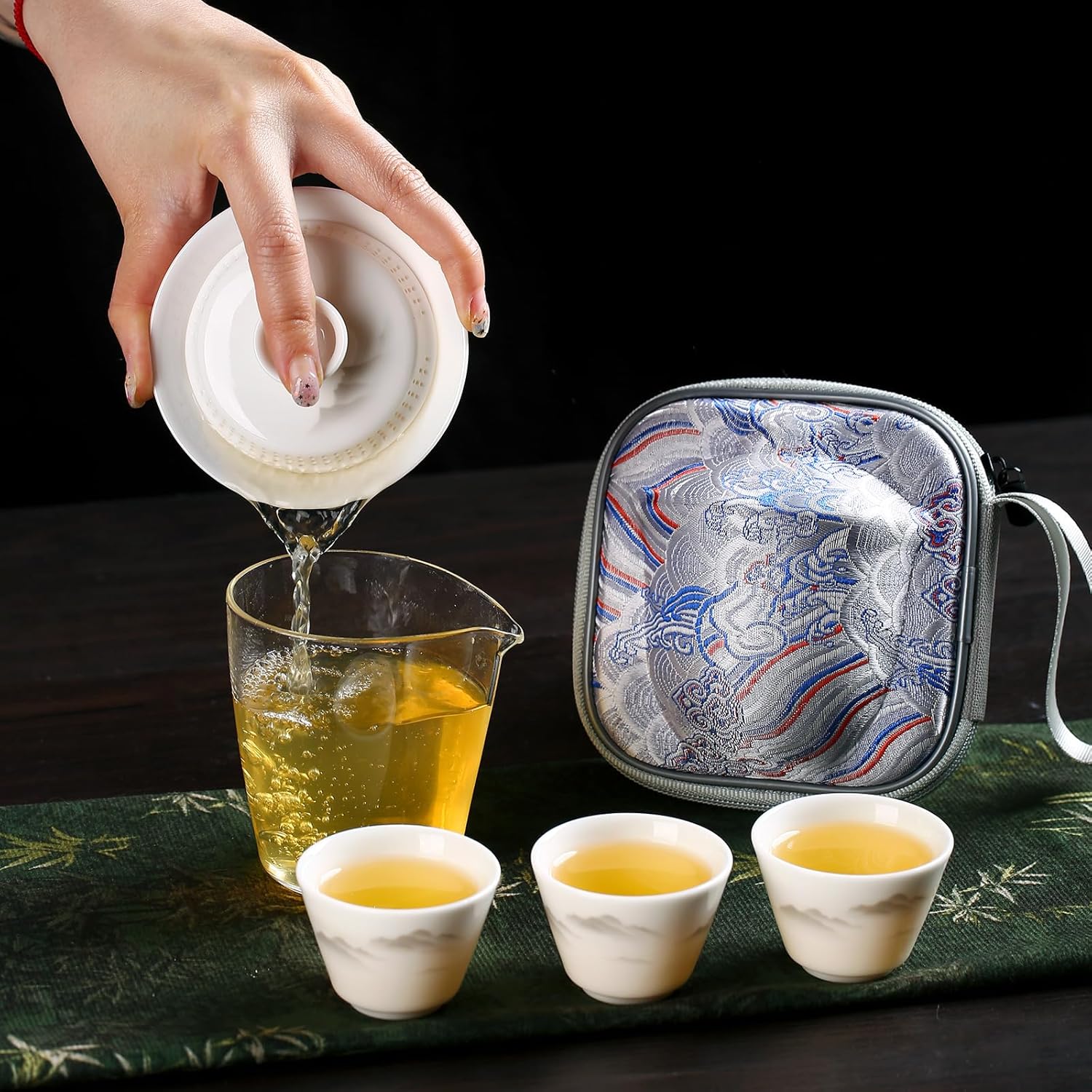 【Portable Mountain & River Gaiwan Tea Set】Gaiwan with 4 Cups, Traditional Chinese Design with Brocade Carrying Case